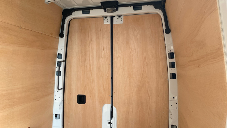 Mercedes-Benz Sprinter 315Cdi L2 Diesel Rwd 3.5t H2 Pro Van 9G-Tronic